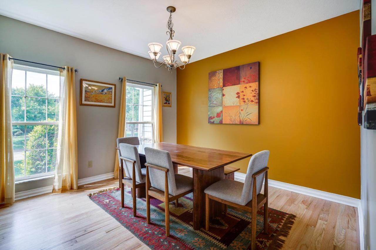 Spacious Lewis Center Home With Yard And Gas Grill! Exterior photo