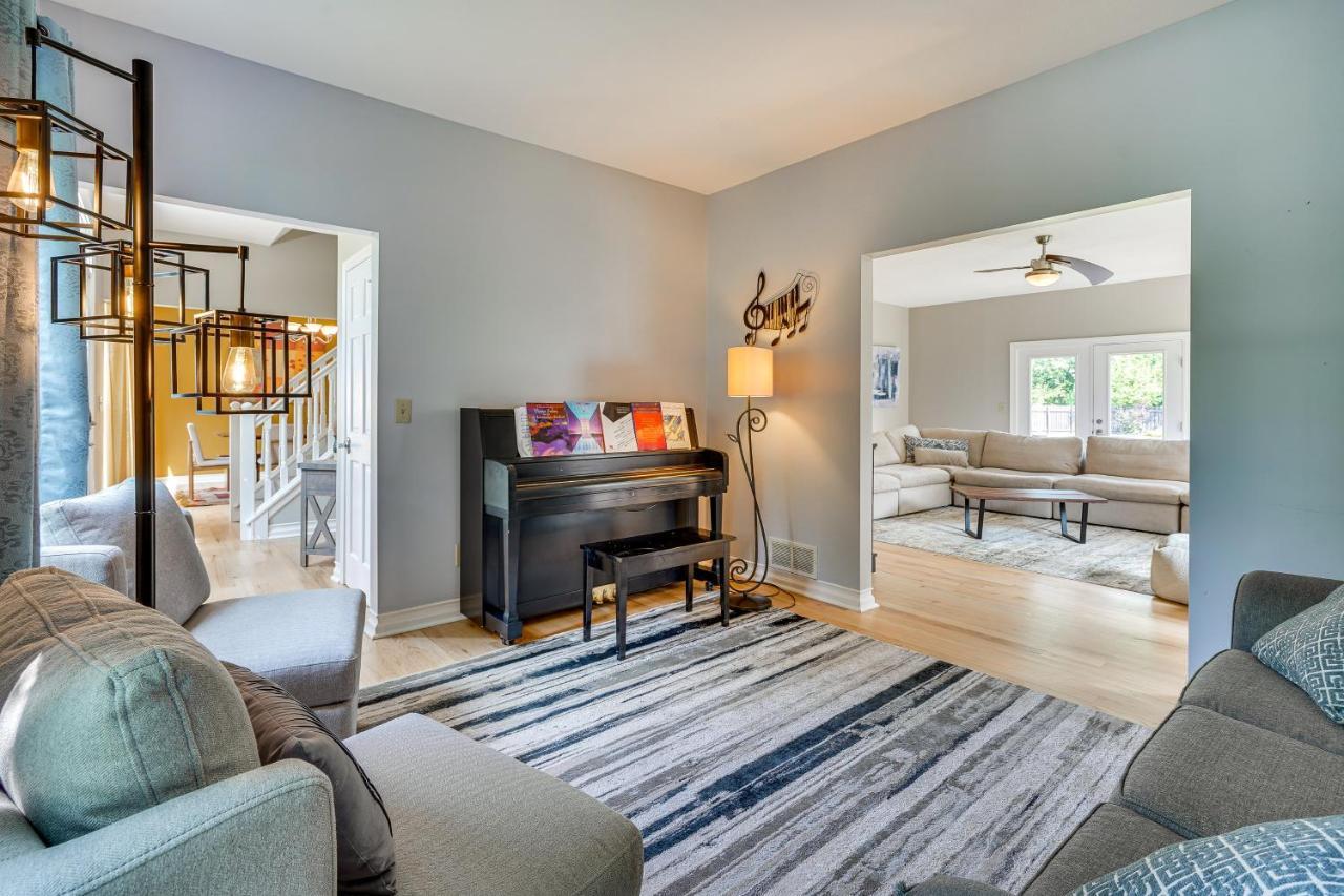 Spacious Lewis Center Home With Yard And Gas Grill! Exterior photo