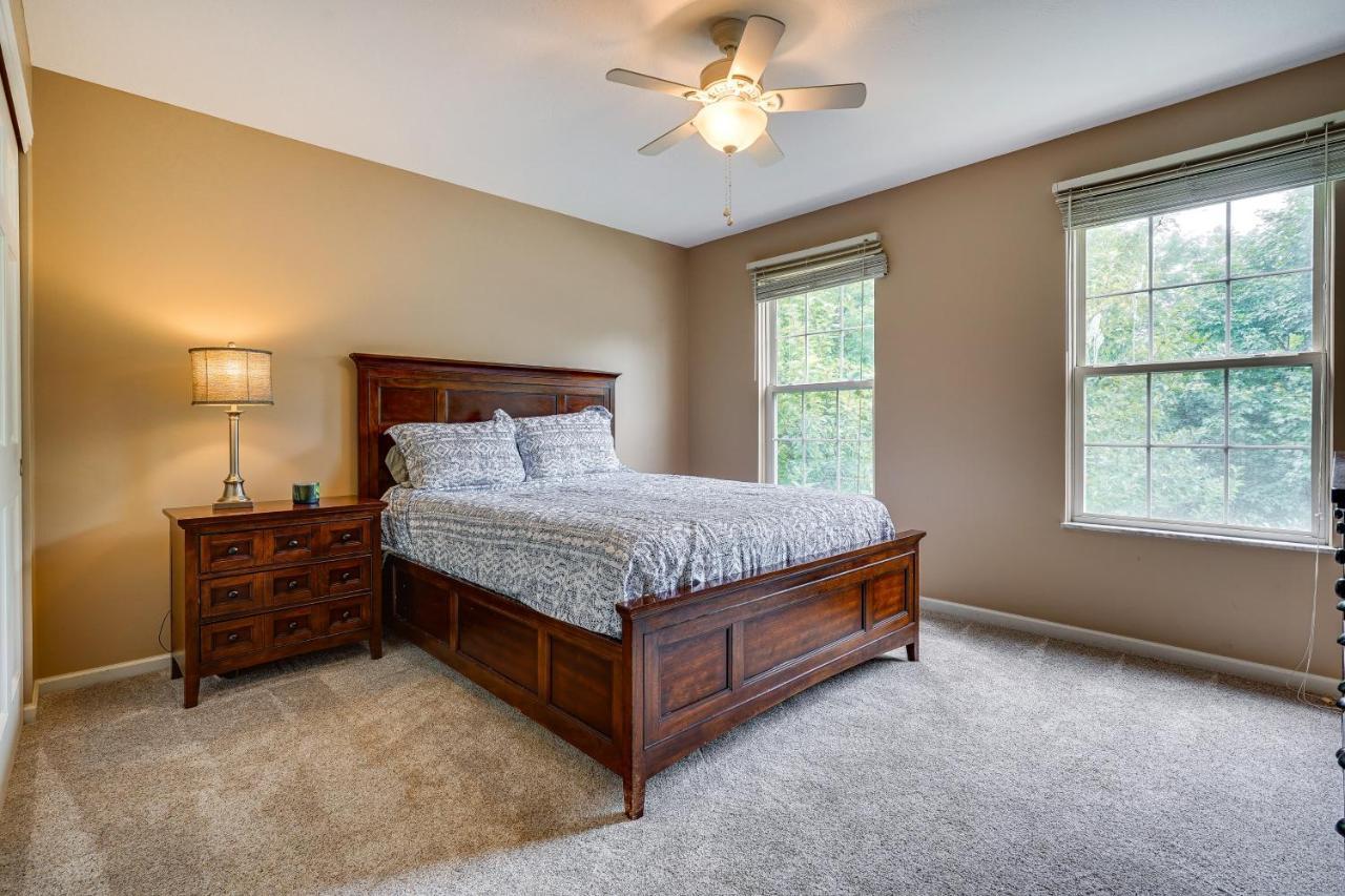 Spacious Lewis Center Home With Yard And Gas Grill! Exterior photo